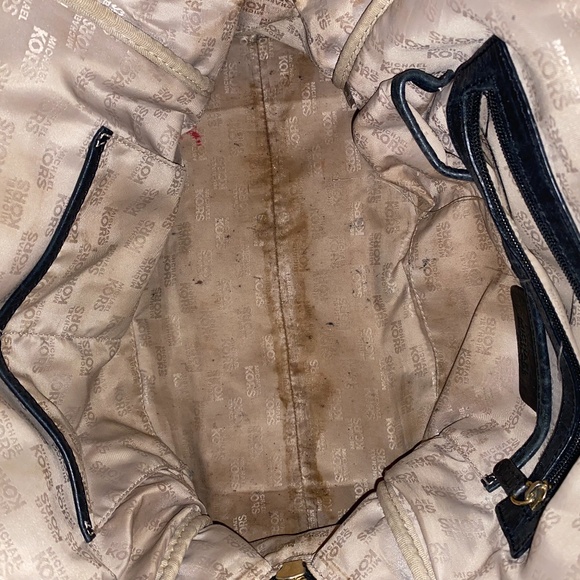 MICHAEL KORS PURSE - Picture 3 of 3